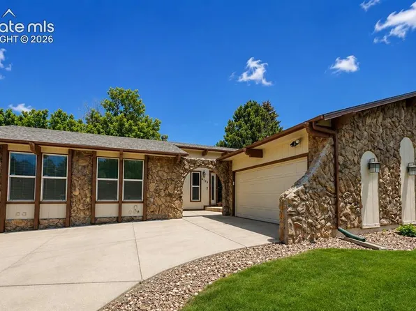 6129 Applewood Ridge Cir, Colorado Springs, CO 80918