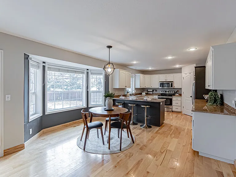 3915 Woodhaven Ln — Photo 47
