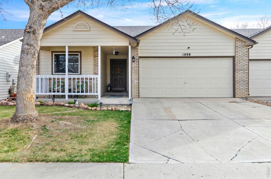 1098 Lavender Ave