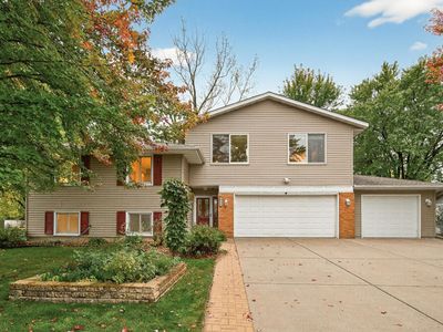 834 Fireside Dr, Apple Valley, MN, 55124