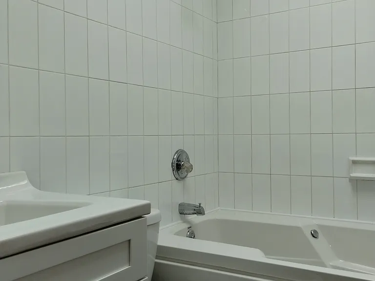 456 7th St #1 — Photo 34
