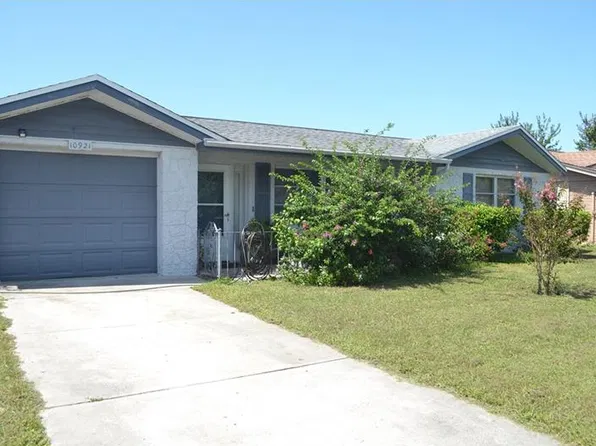 10921 Queens Rd, Port Richey, FL 34668