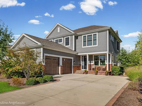 1681 Elderberry Ct, Lake Forest, IL 60045