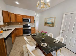 30 Cortland St #1, Newark, NJ 07105