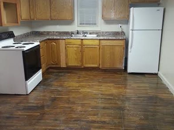 105 W Grimes St