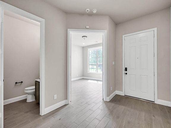 5th image of 10057 Red Beadtree Pl