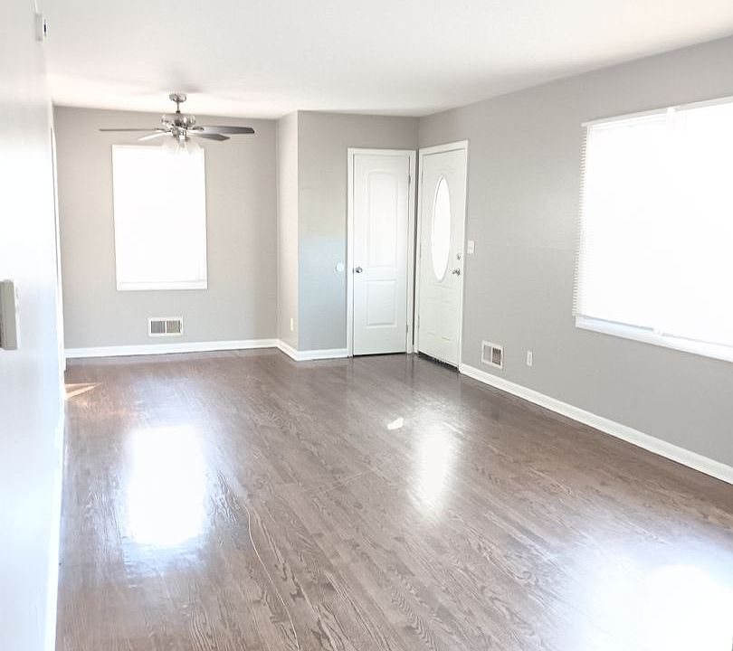 1st image of 7601 White Oak Ave