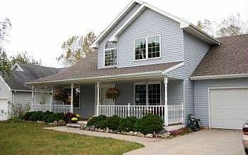 1st image of 3715 Jewel Dr