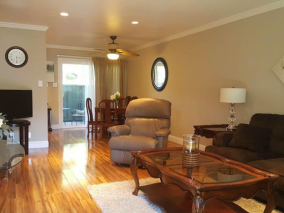 4th image of 3594 Payne Ave APT 2
