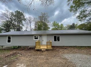 37 Kendra Ln, Pikeville, TN 37367