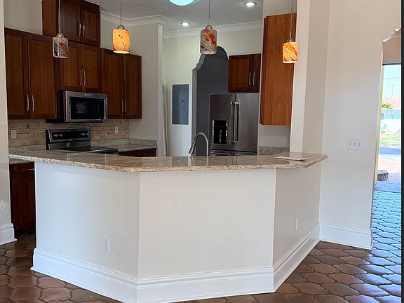 2nd image of 3006 W Heiter St