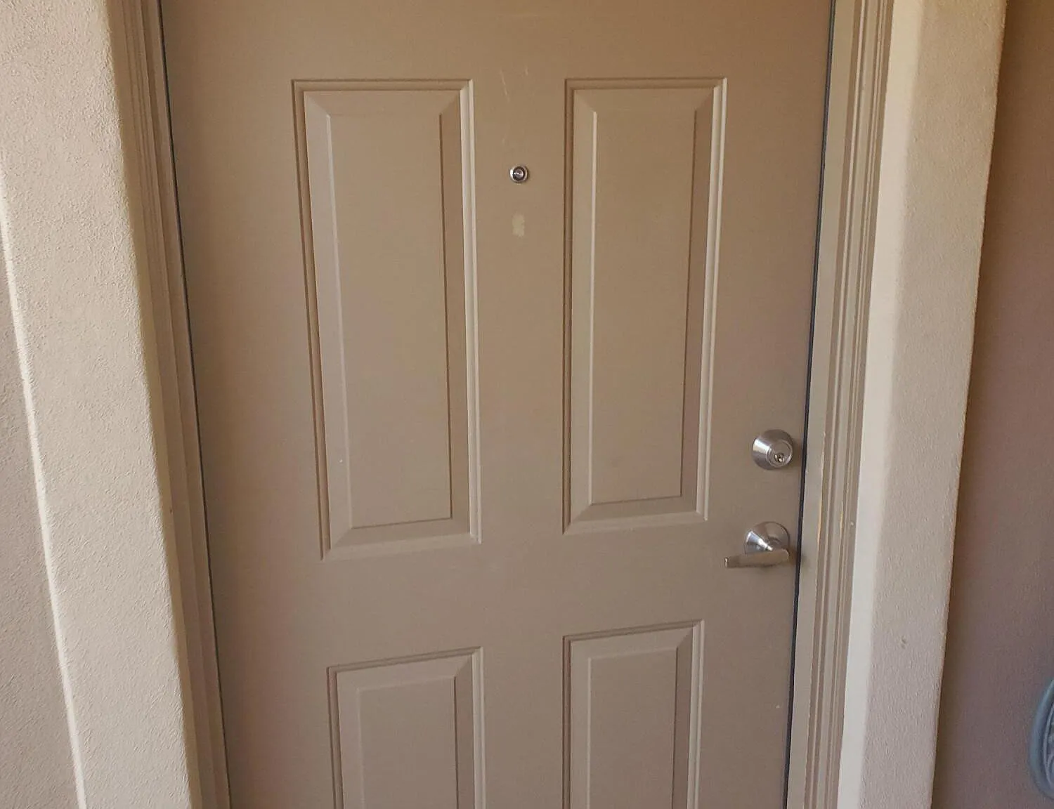 1 bed, 1.0 bath, 798 sqft, $1,400 — Photo 2