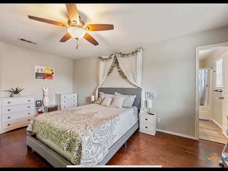 3810 Clementine Dr — Photo 13