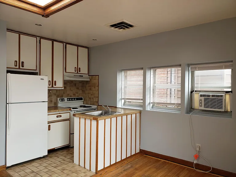 1529 S Broad St #3 — Photo 1