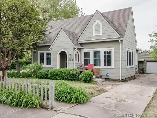 2212 E 17th Pl, Tulsa, OK 74104