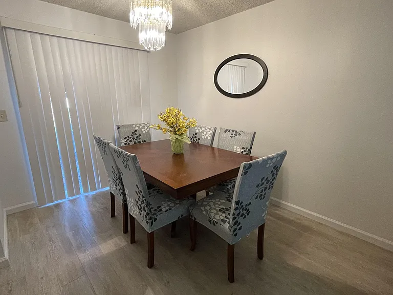 Dining nook