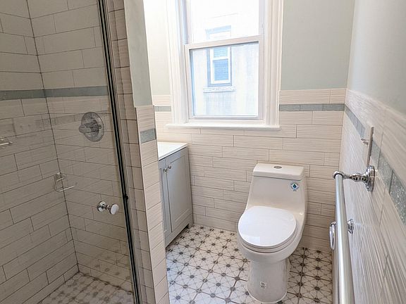 5th image of 653 N 5th St Floor 2