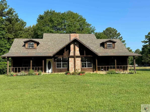 211 Kruse Ln, Maud, TX 75567