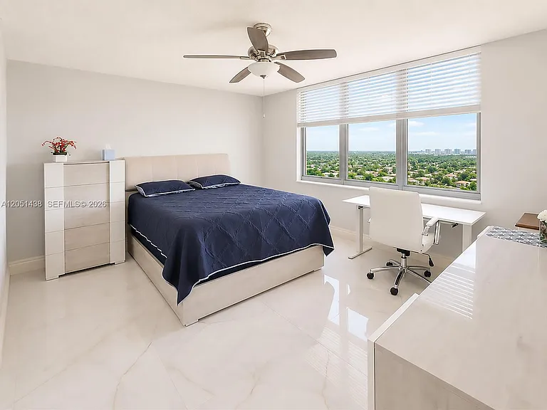 2201 S Ocean Dr #2005 — Photo 14