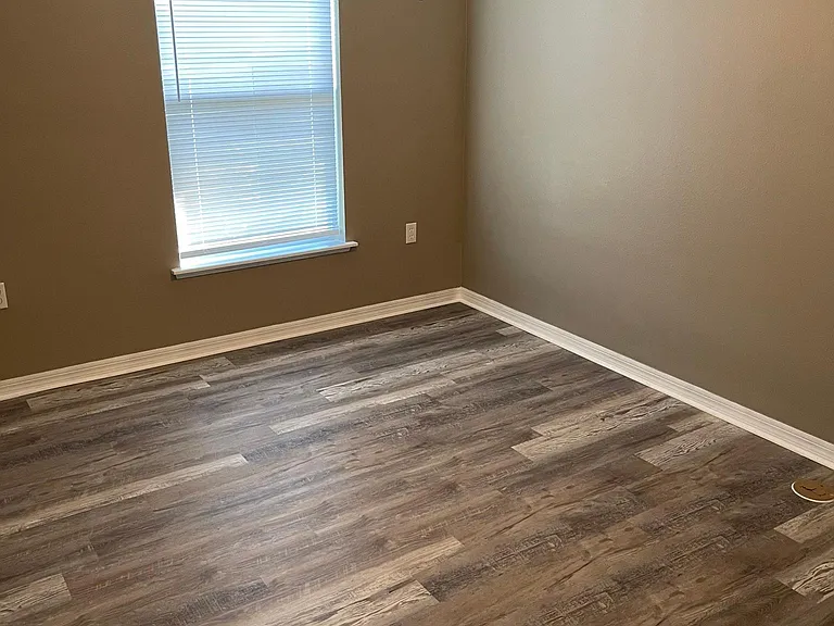 3807 Exeter Ln — Photo 16