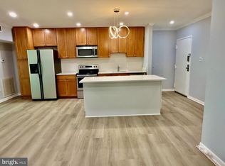 11603 Stoneview Sq APT 21C, Reston, VA 20191