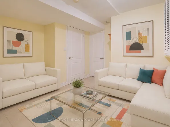 6407 Alderwood Trl, Mississauga, ON L5N 6W9