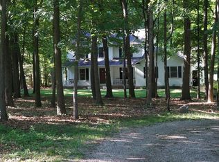 8544 Fisher Rd, Diamond, OH 44412