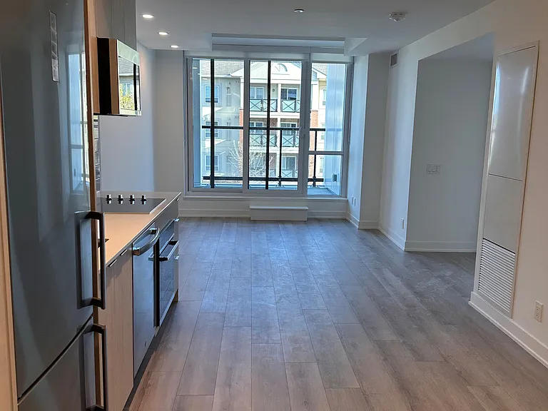 20 Deans Dr #202 — Photo 2