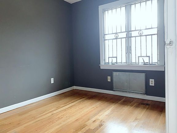 5th image of 12117 6th Ave #3-F