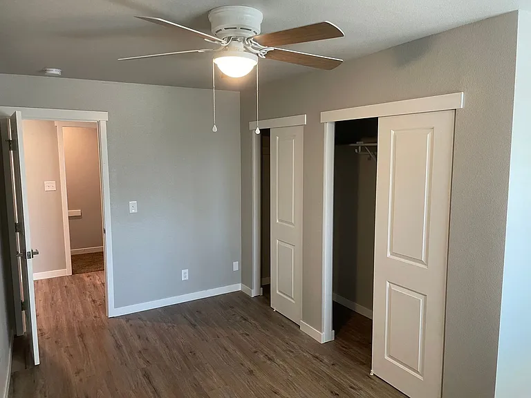15 Forrest Ave — Photo 5