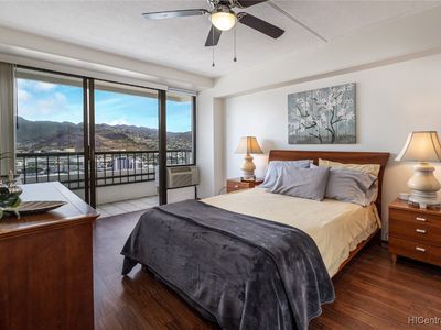 2333 Kapiolani Blvd APT 3201, Honolulu, HI, 96826