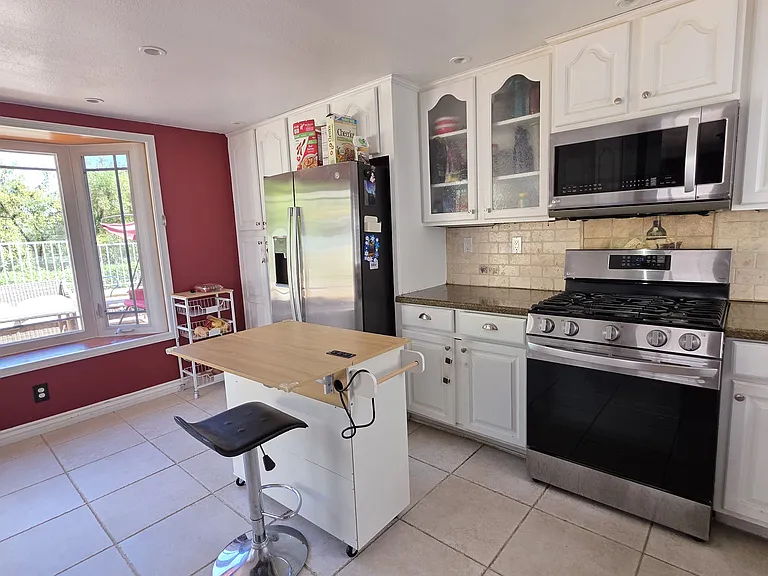 25352 Fitzgerald Ave — Photo 14