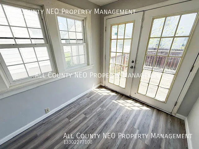 900 Roslyn Ave SW — Photo 9