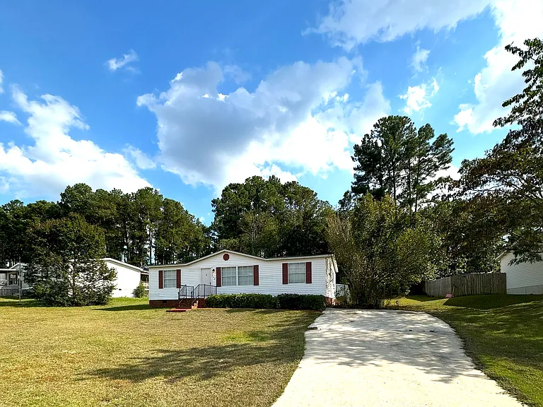 112 Josie Ct — Photo 15