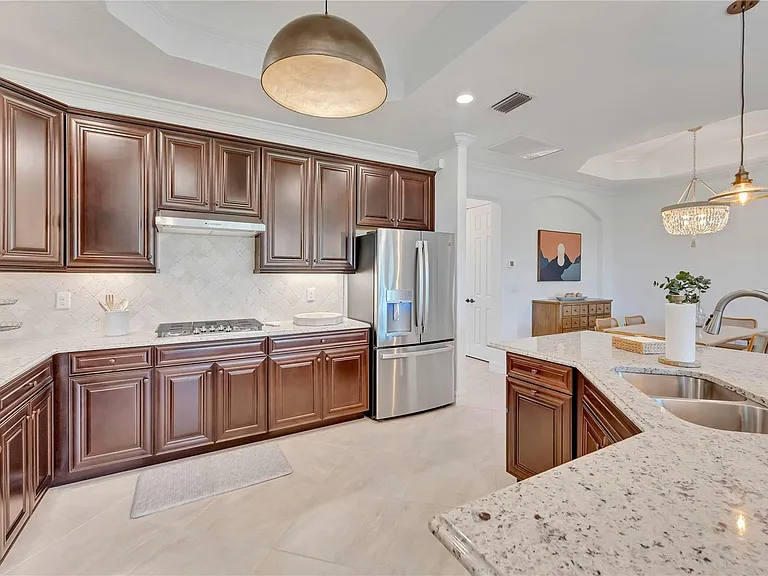 5822 Brandon Run — Photo 4