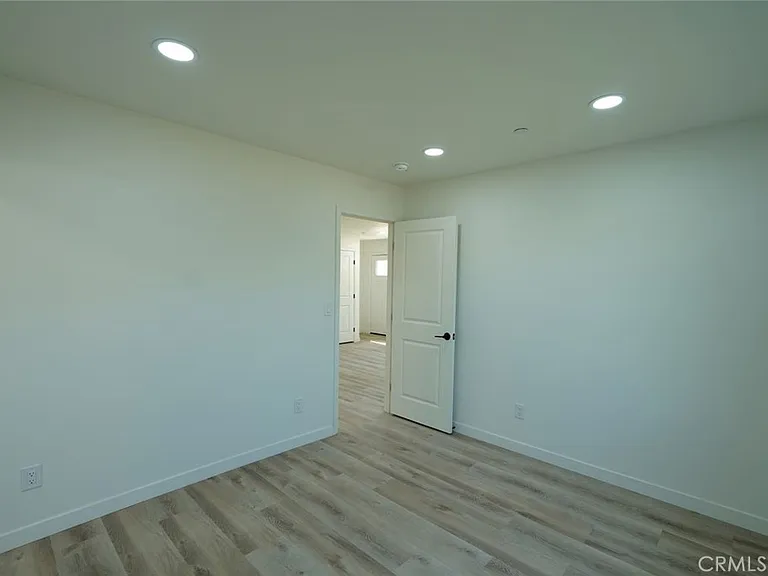 4811 Charlotte Way — Photo 23