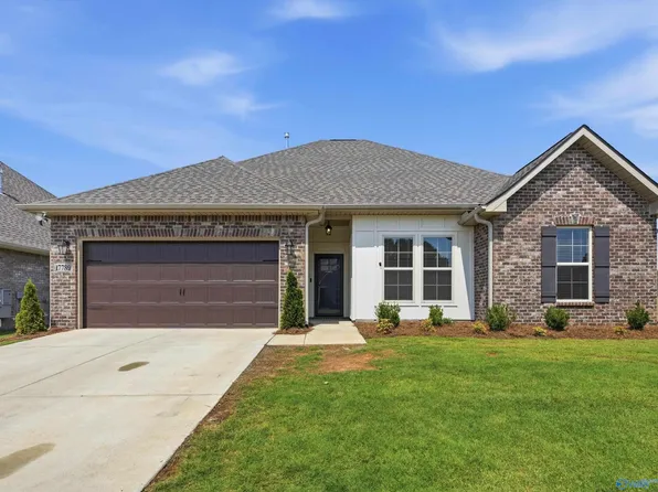 17789 Cabernet St, Athens, AL 35613