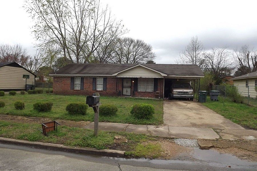 1st image of 659 Whiterock Ave