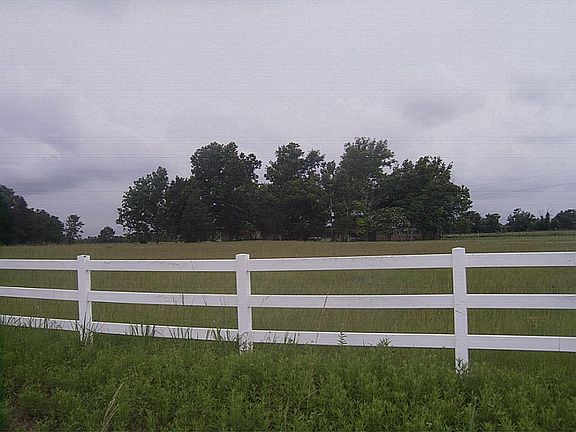 Front view of property