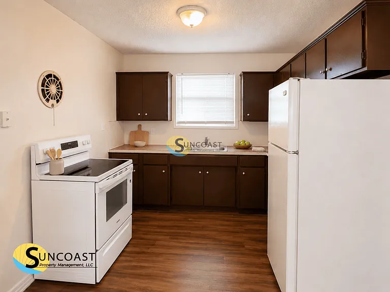10310 Briarcliff Rd E — Photo 25