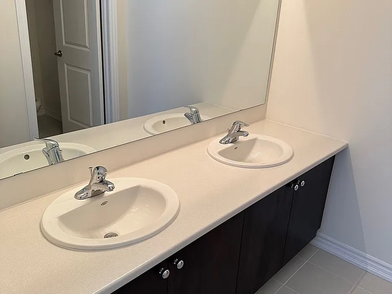34 Durham Ave — Photo 19