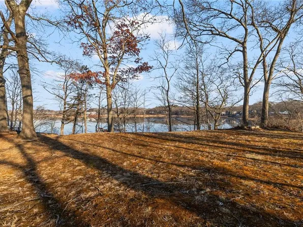 0 Shattock Ave, Warwick, RI 02886