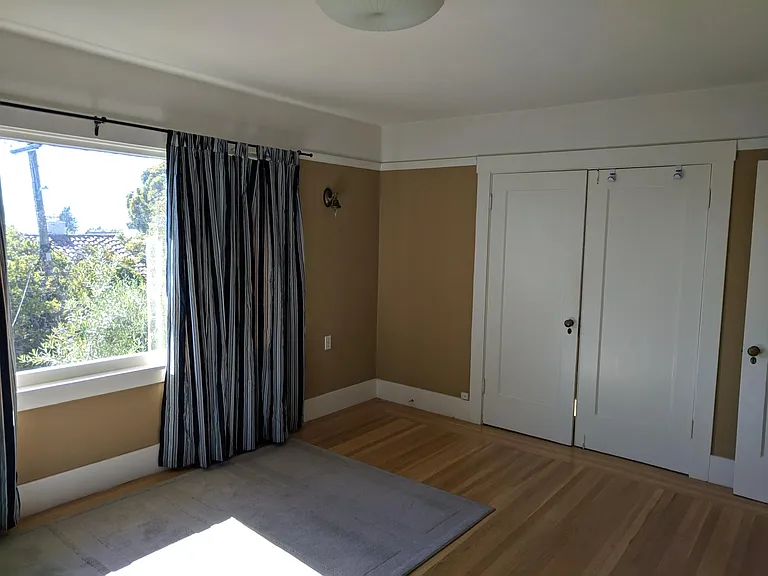 2603 Virginia St — Photo 2