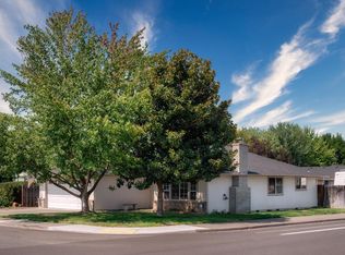 3291 Ford Dr, Medford, OR 97504