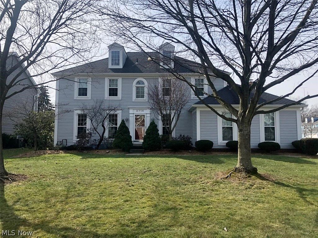 3714 Stratavon St NW, North Canton, OH 44720 Zillow