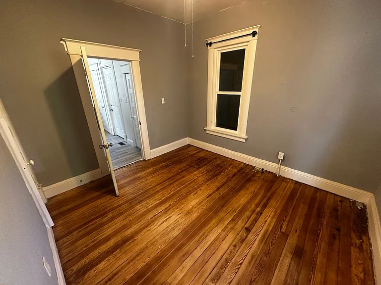 420 S 22nd St — Photo 7
