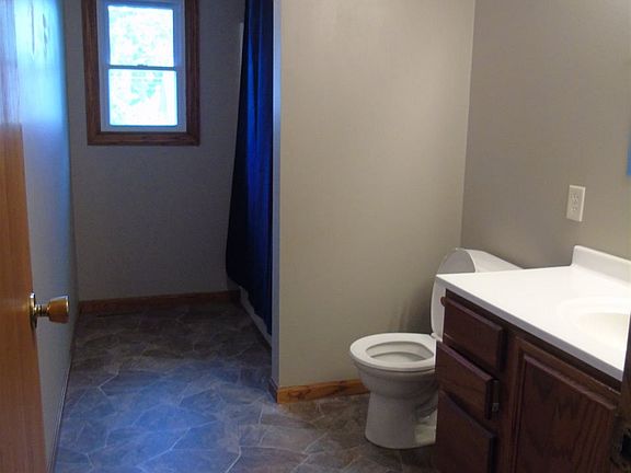 5th image of 952 N 10th St