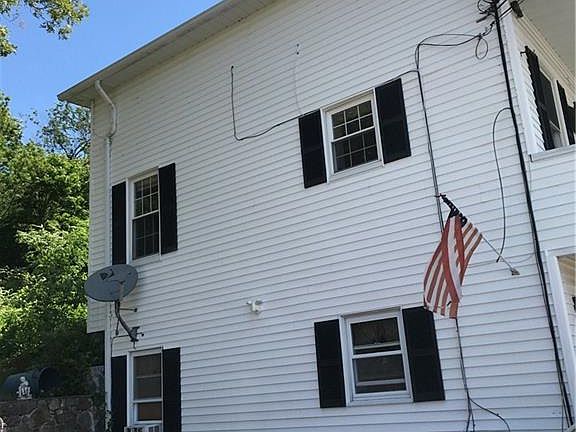 5th image of 55 Douglas St