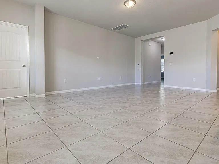 6705 Loretta White Ln — Photo 19