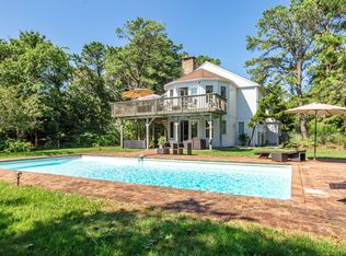 14 Sandringham Ln, Southampton, NY 11968